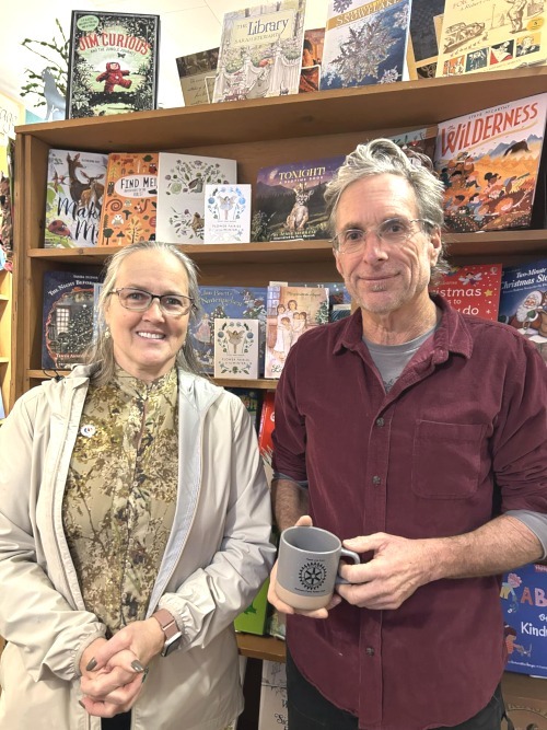 Ashworth greets Rotary as new owner of Bonners Books