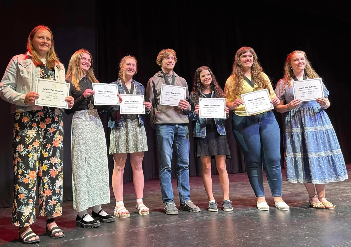 Eight Badger juniors named  Idaho Top Scholars