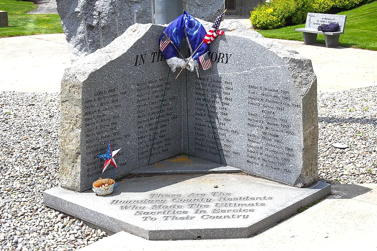 Fallen veterans memorial