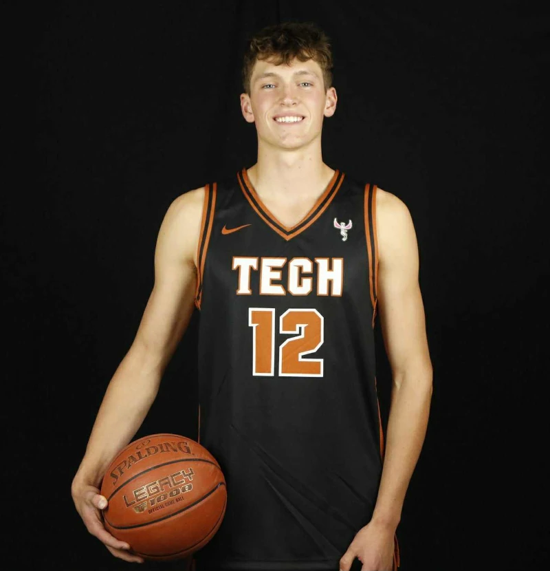 Williams turns heads at season opener