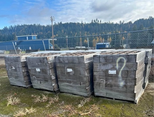 Bid on blocks, benefit Badger baseball