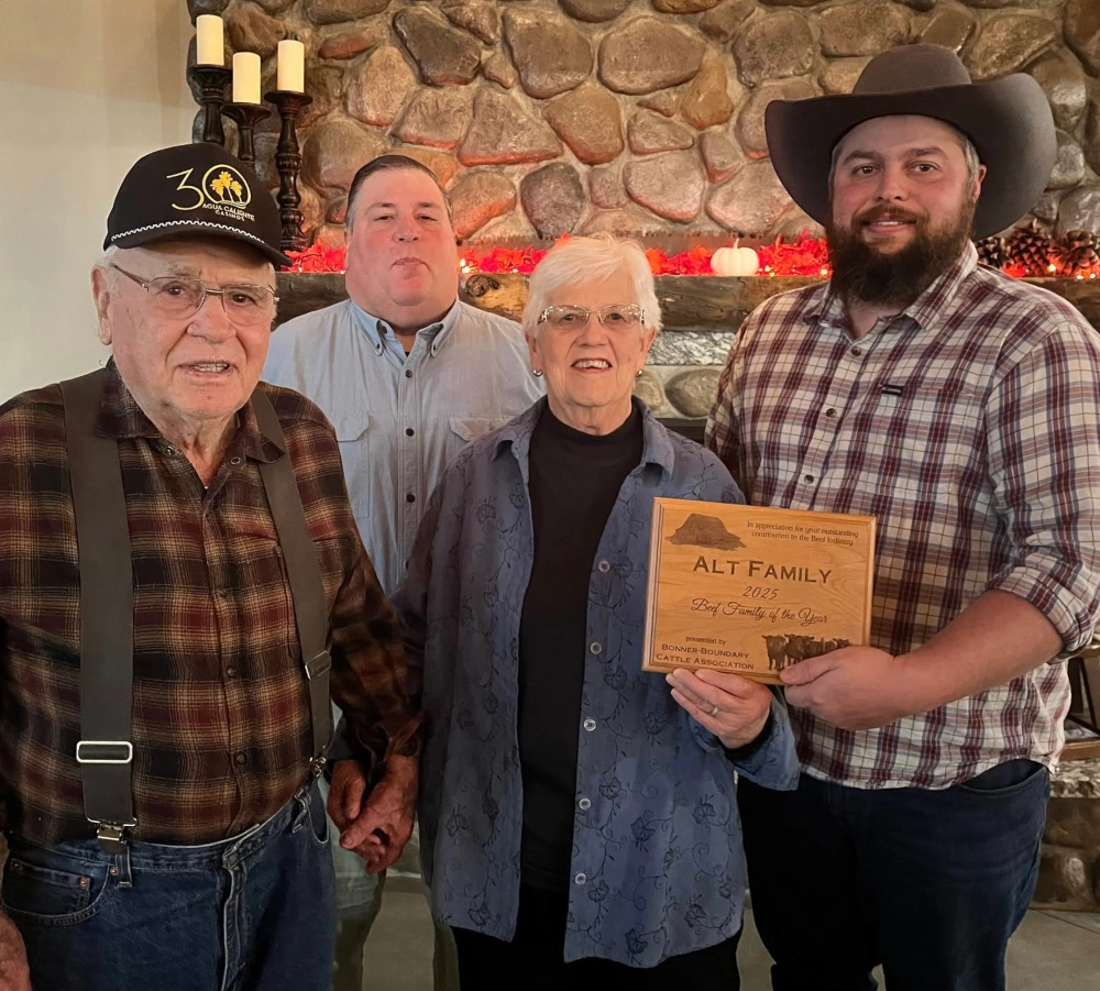 Alts honored as ‘2025 Beef Family of the Year’